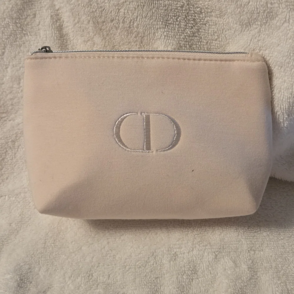 NWOB Dior Pouch Brand new